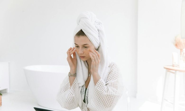 ماسكات تفتيح للبشرة الدهنية