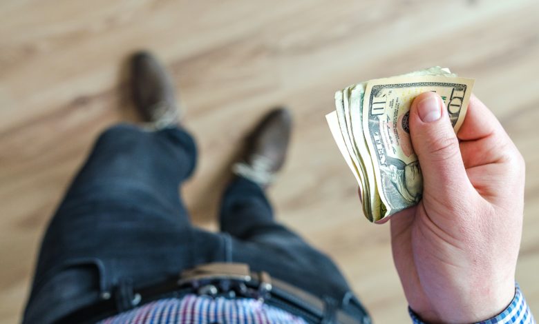 4 أسعار لصرف الدولار في مصر